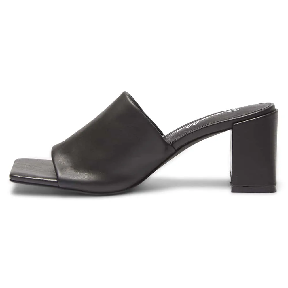 Gino Heel in Black Smooth