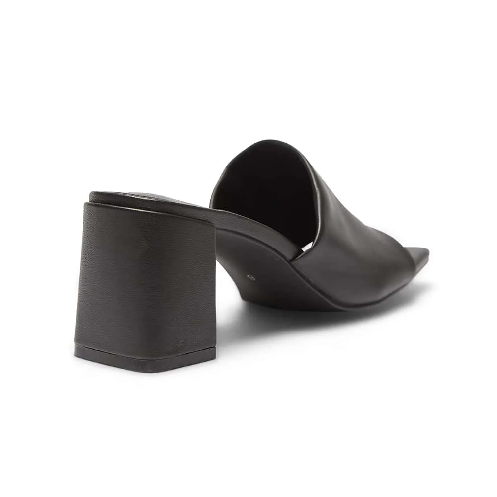 Gino Heel in Black Smooth