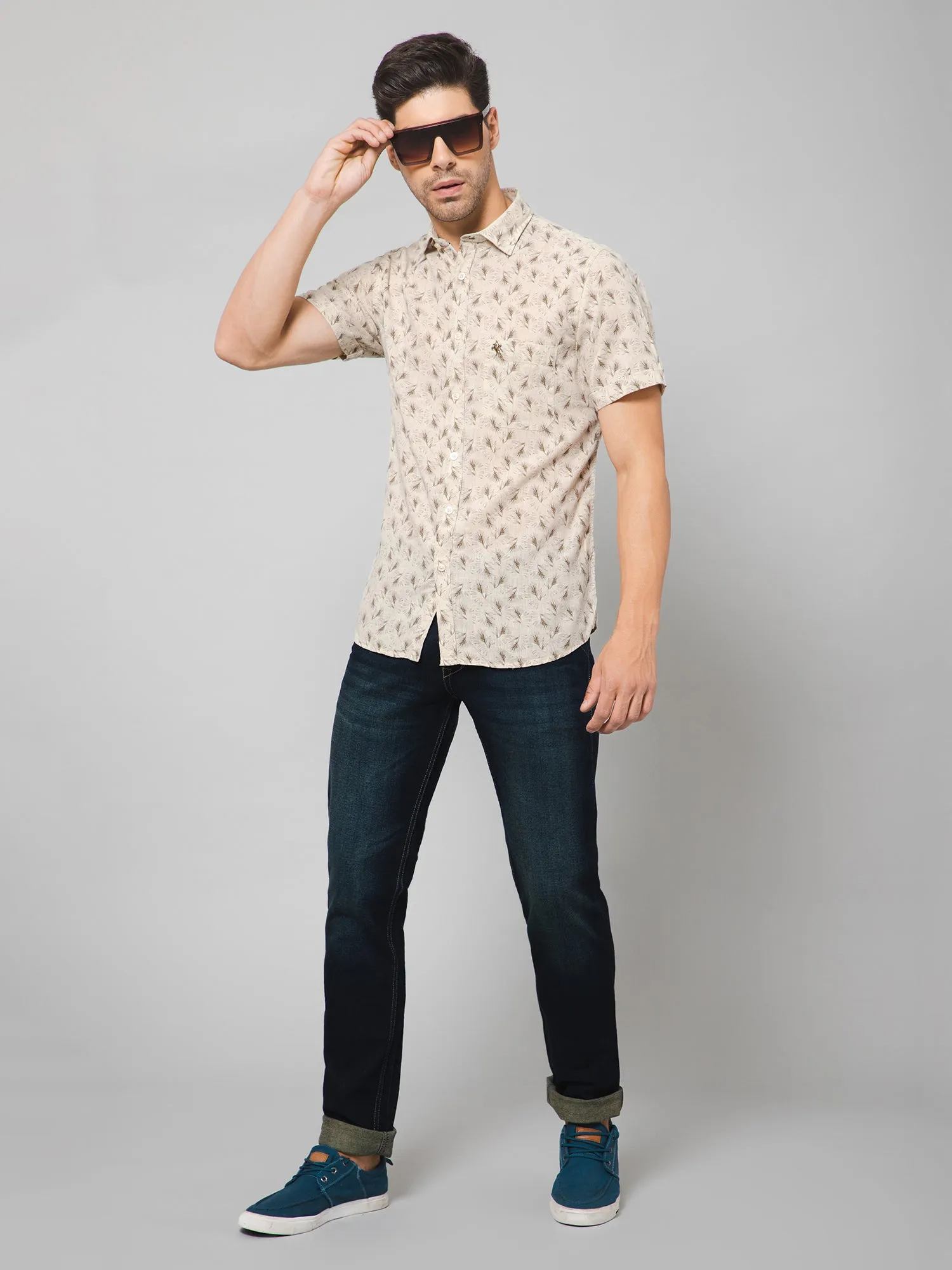 Men's Beige Casual Floral Print Half Sleeve Shirt