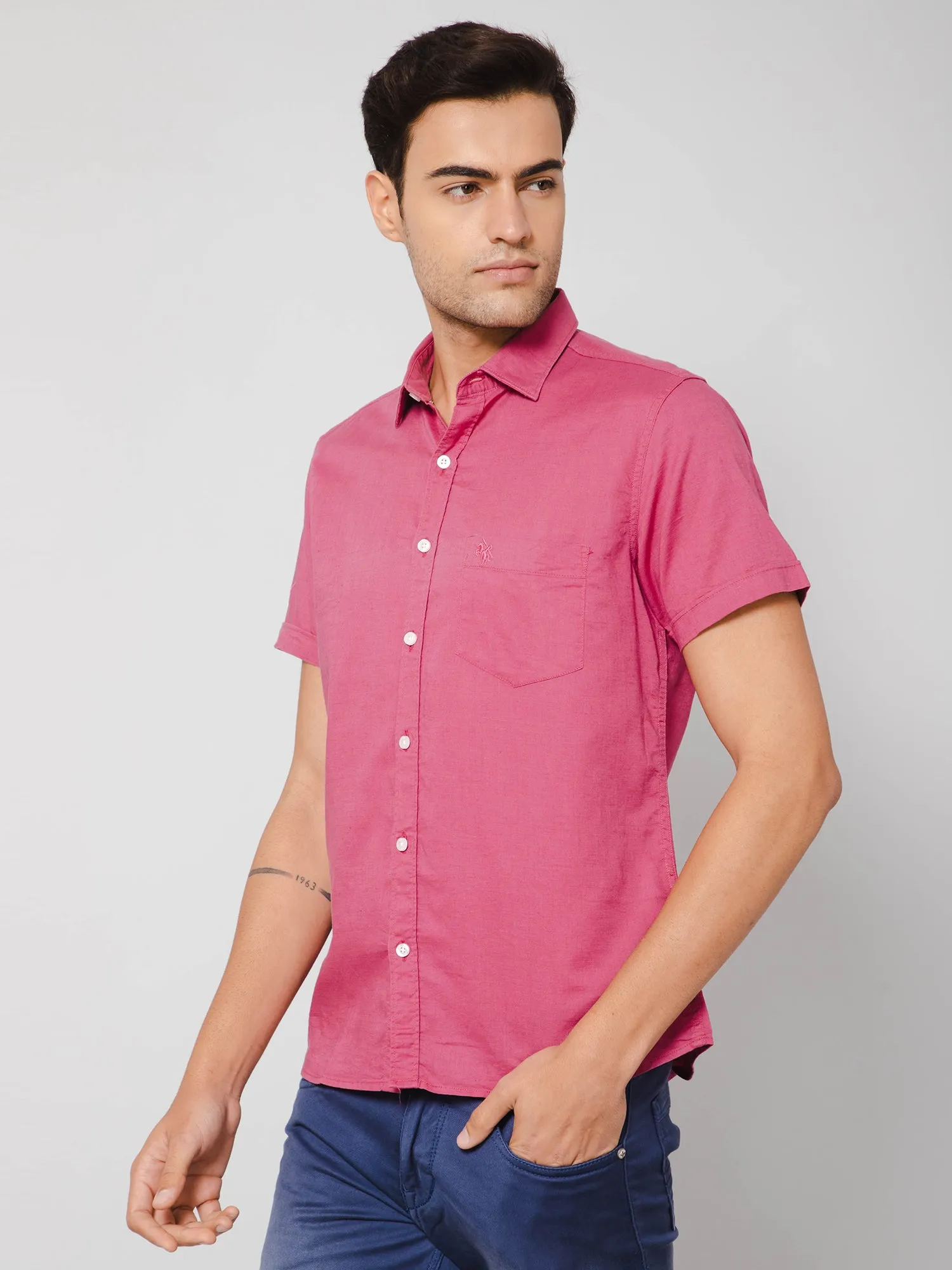 Men's Dark Pink Casual Plain Half Sleeve Shirt