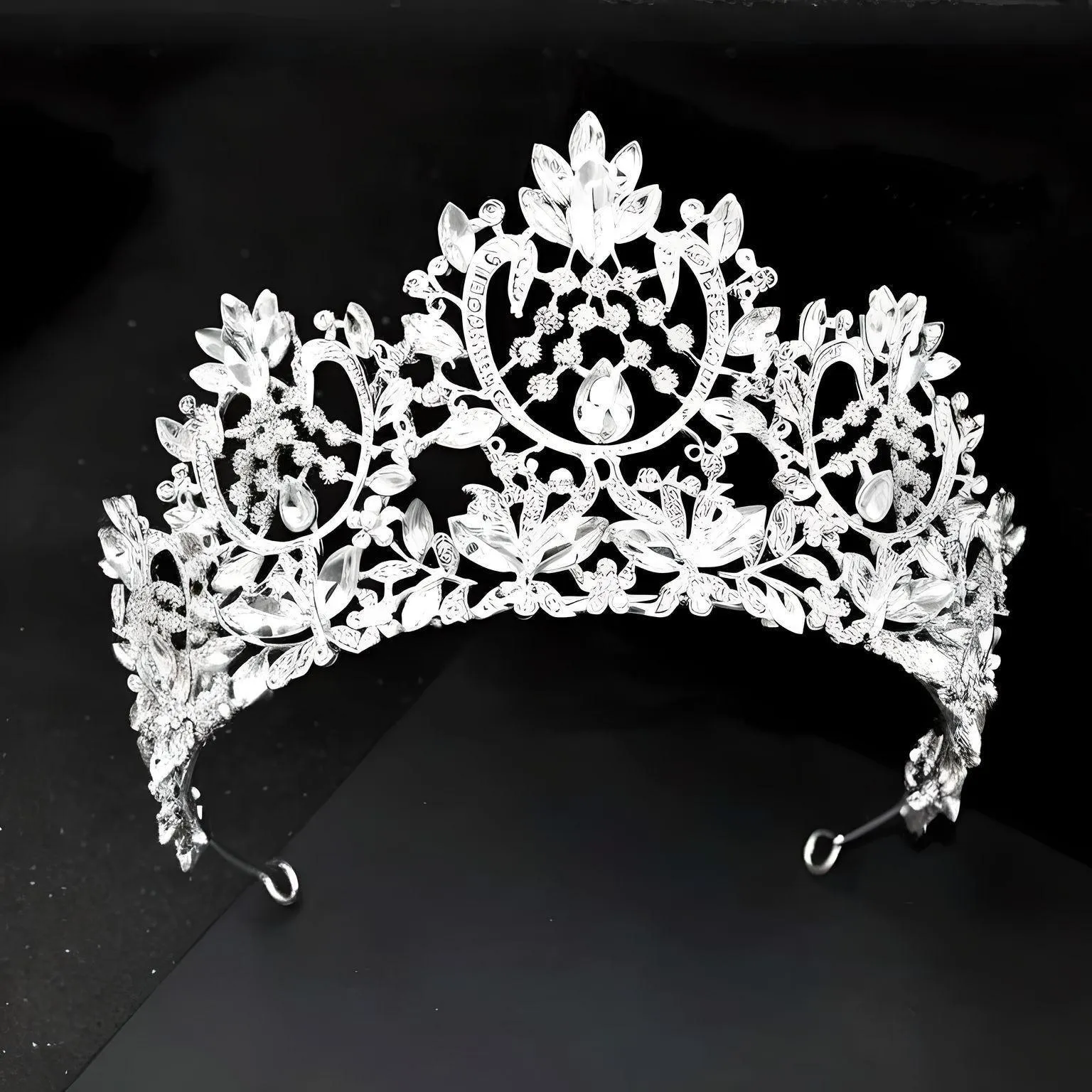 Women's Opulent Crystal Crowns & Tiaras